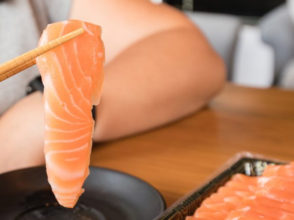 Manfaat Ikan Salmon dan Tips Mengoptimalkan Nutrisinya